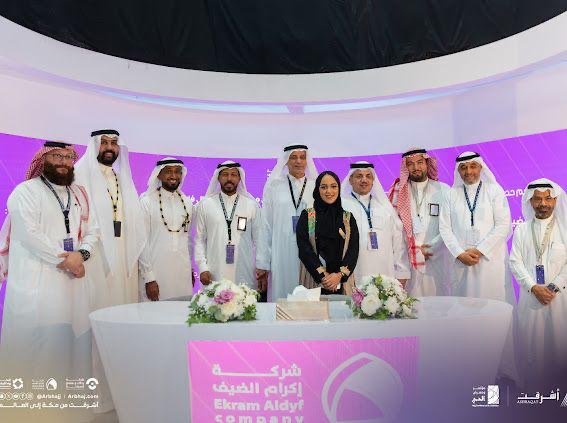 وزارة الحج تُتوّج “مطوفي الدول العربية” بـ5 جوائز وتكريمات في مؤتمر ومعرض خدمات الحج