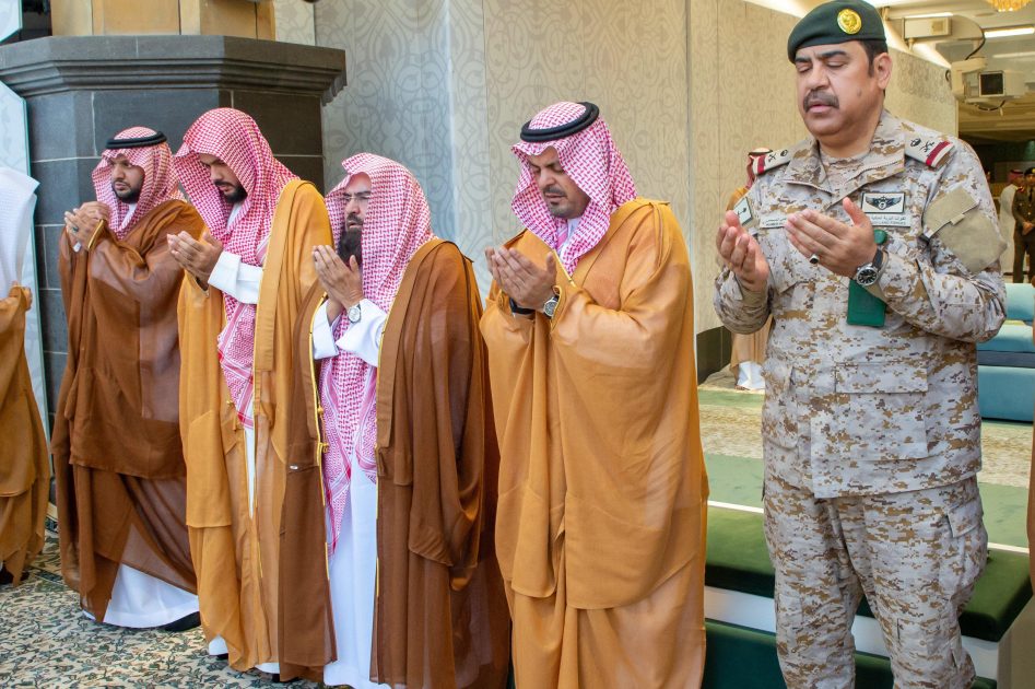 صلاة الاستسقاء من المسجد الحرام