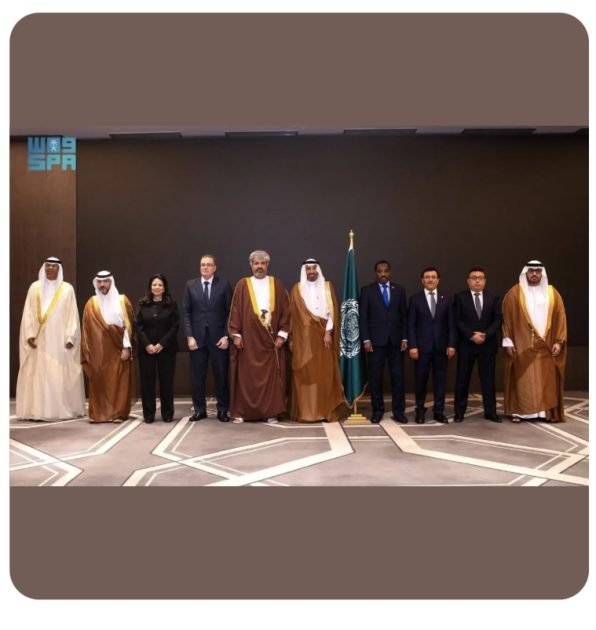 وزير “الموارد البشرية” يرأس اجتماع المجلس التنفيذي للمنظمة العربية للتنمية الإدارية في الرباط