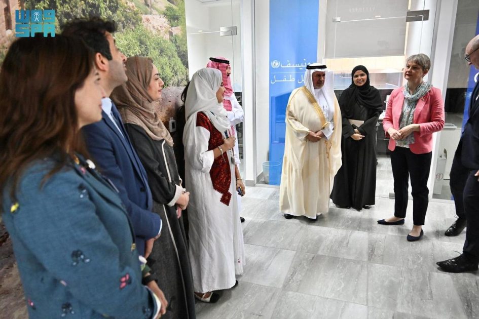 المشرف على مركز الملك سلمان للإغاثة يستقبل وزيرة خارجية المملكة المتحدة