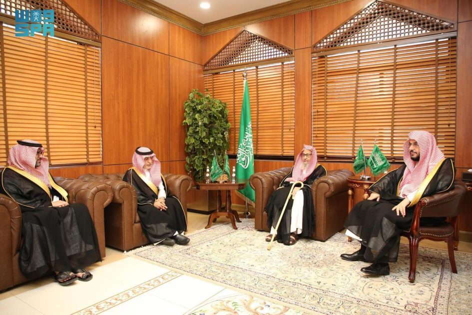 مفتي عام المملكة يستقبل رئيسي جامعة الإمام محمد بن سعود الإسلامية والجامعة الإسلامية