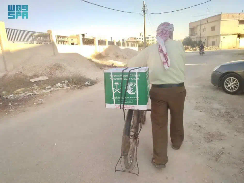 مركز الملك سلمان للإغاثة يوزّع 1.836 سلة غذائية في محافظة القنيطرة بسوريا