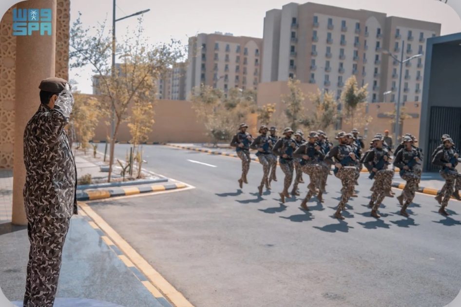 اللواء الركن الحربي يتفقد قيادة القوة الخاصة للأمن البيئي بمنطقة المدينة المنورة