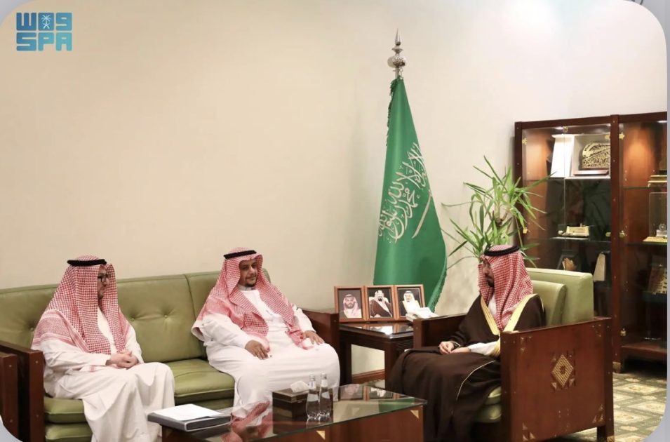 محافظ الخرج يستقبل رئيس الجمعية التاريخية السعودية