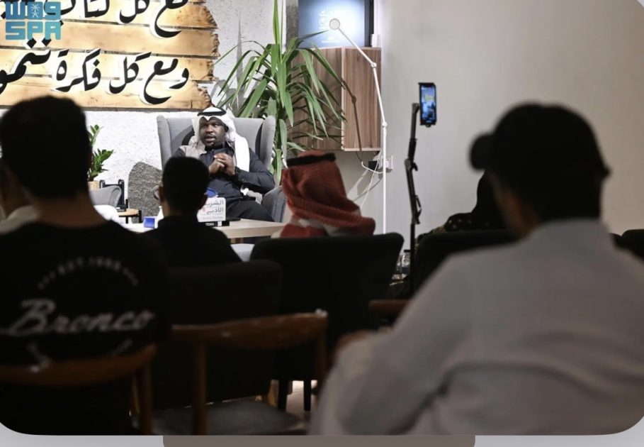 الشريك الأدبي بتبوك يسلّط الضوء على القوالب الأدبية في صناعة الأنمي