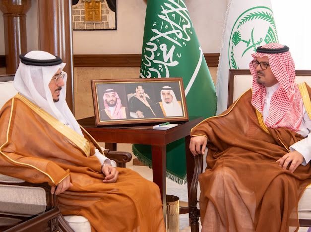 سمو نائب أمير منطقة مكة يستقبل المدير التنفيذي للهيئة الدائمة المستقلة لحقوق الإنسان التابعة لمنظمة التعاون الإسلامي