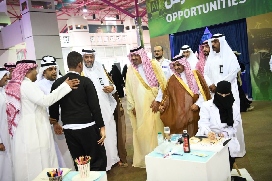 “تعليم مكة” تحتفي بـ”اليوم العالمي للأشخاص ذوي الإعاقة” في مهرجان الرياضيات لغة العلوم .