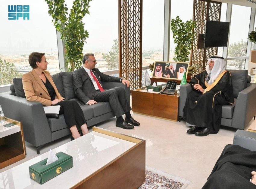 الدكتور عبدالله الربيعة يلتقي كبير مستشاري الرئيس الأمريكي للشؤون العربية والأفريقية