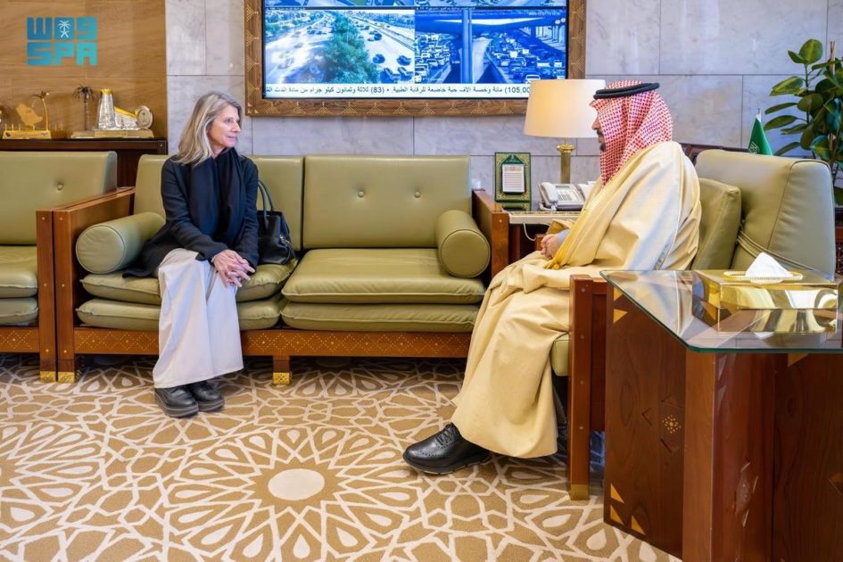 أمير منطقة الرياض يستقبل سفيرة الجمهورية الهيلينية المعيَّنة حديثًا لدى المملكة
