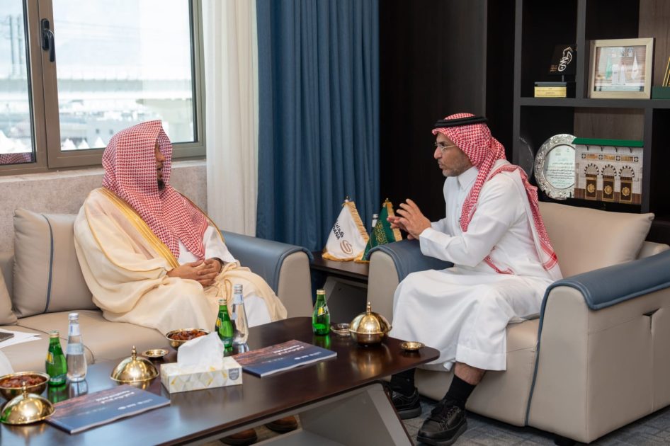*مدير عام فرع الرئاسة العامة لهيئة الأمر بالمعروف بمكة المكرمة يلتقي الرئيس التنفيذي لشركة كدانة للتنمية والتطوير*