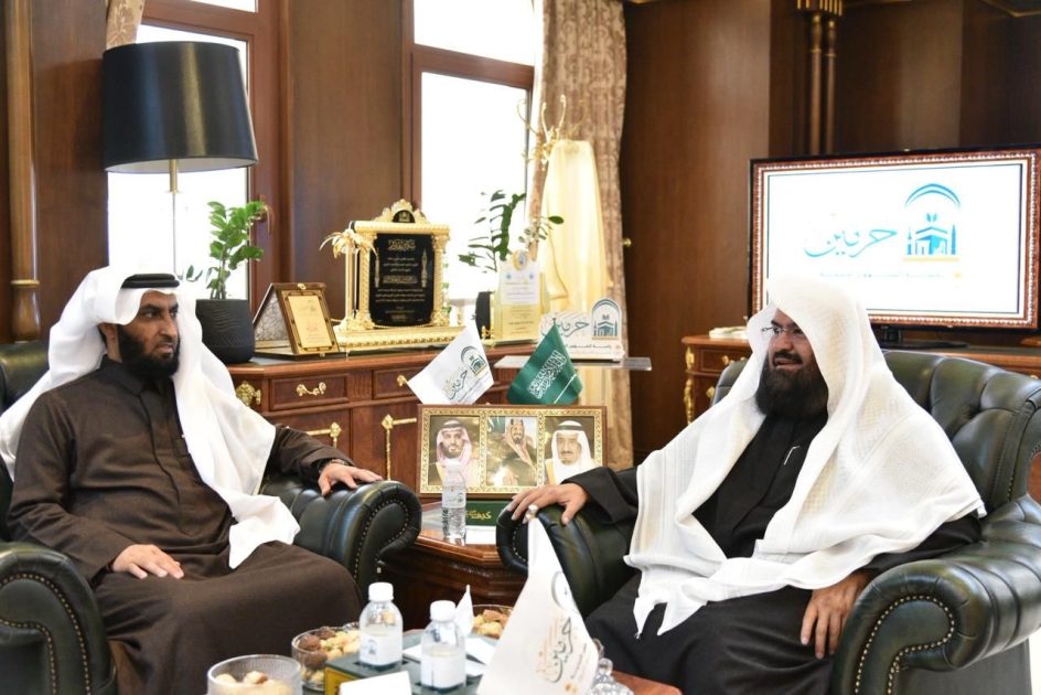 رئاسة الشؤون الدينية بالمسجد النبوي توقّع مذكرة تفاهم مع مؤسسة إبراهيم بن عبد الرحمن السلمان وأولاده ووالدتهم لتعزيز الشراكات المجتمعية ودعم المبادرات ذات الأثر