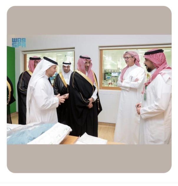 وزير الصناعة والثروة المعدنية يدشّن المرحلة الثانية لتوسعة مصنع تمر مولنليكي للرعاية الصحية