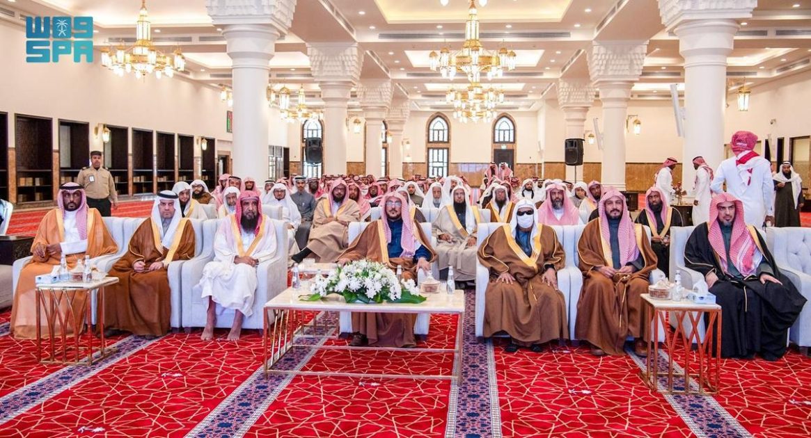 وزير الشؤون الإسلامية يدشّن الملتقى الدعوي لموسم العمرة