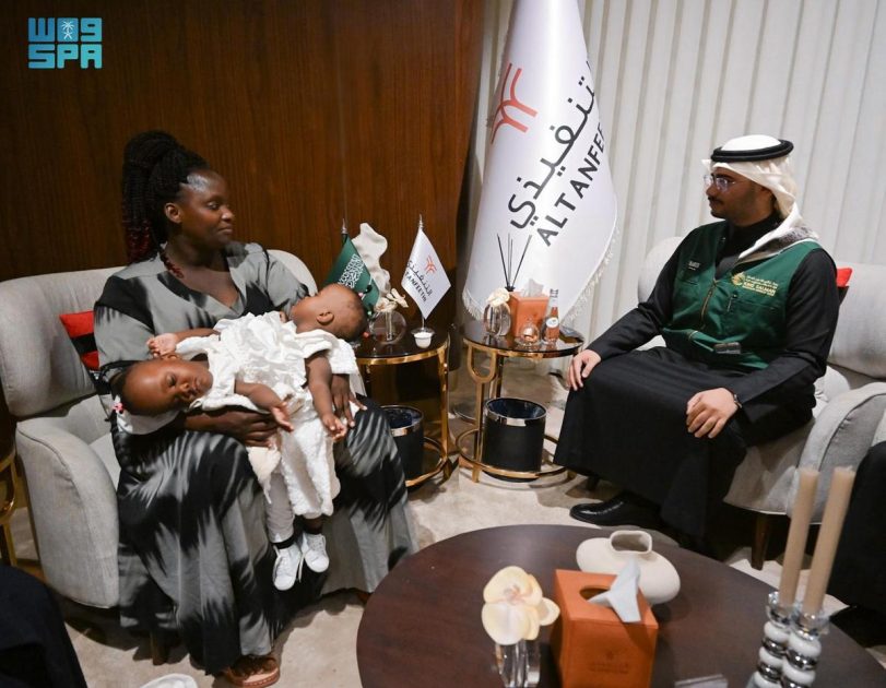إنفاذًا لتوجيهات خادم الحرمين الشريفين وسمو ولي العهد.. وصول التوأم الملتصق التنزاني (نانسي ونايس) إلى الرياض