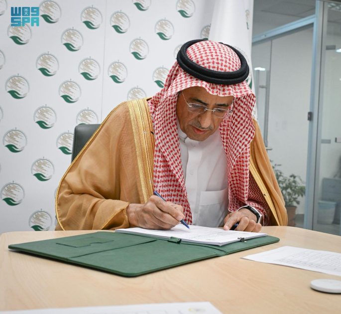 مركز الملك سلمان للإغاثة يوقّع اتفاقية تعاون مشترك لتشغيل مركز الأطراف الصناعية وإعادة التأهيل في محافظة سيئون
