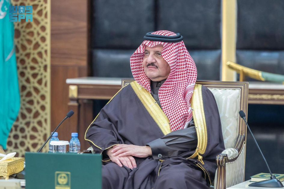 أمير الشرقية يستقبل المشرفين على تنظيم مهرجان التمور بالأحساء