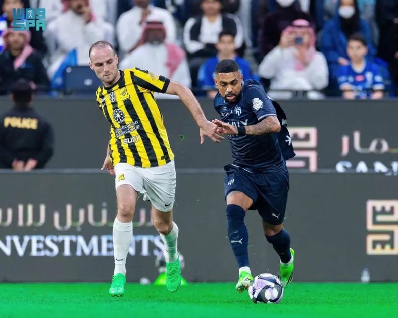 الدوري السعودي للمحترفين: الهلال والاتحاد يتعادلان 1-1 في كلاسيكو الجولة 23