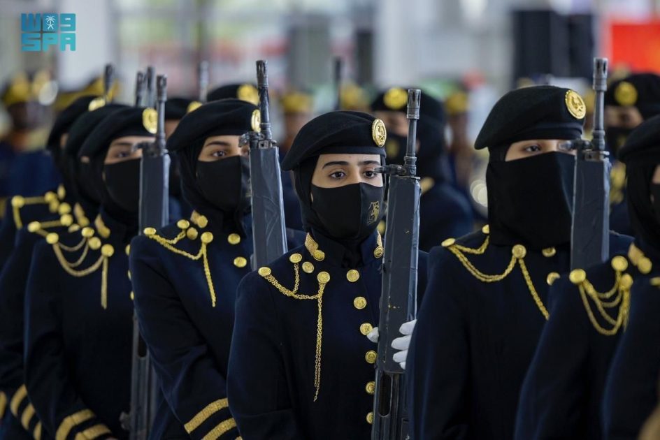المعهد النسائي بالأمن العام يستعرض “الفصيل الصامت” في جناح وزارة الداخلية بمعرض الدفاع العالمي 2026