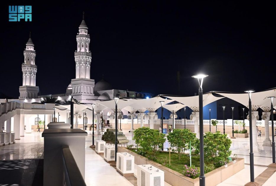مسجد القبلتين بالمدينة المنورة .. إرث نبوي يتجدد بمشروع حضاري متكامل