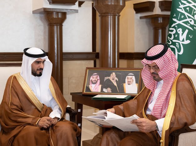 سمو نائب امير منطقة مكة المكرمة يستقبل مدير عام فرع وزارة البيئة والمياه والزراعة بالمنطقة