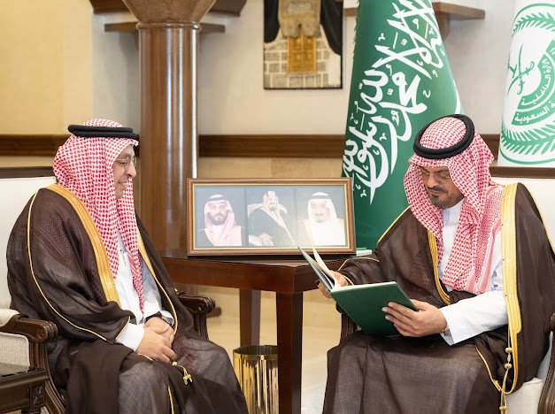 سمو نائب أمير منطقة مكة المكرمة يستقبل مدير عام فرع وزارة الخارجية بالمنطقة