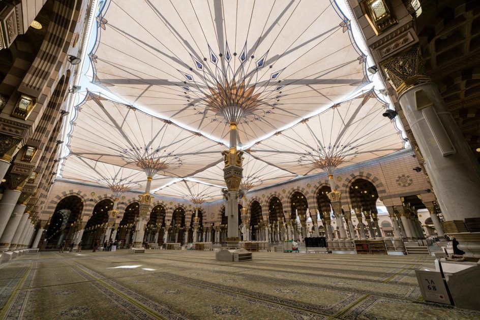 هيئة العناية بالحرمين” ترعى توقيع مذكرة تفاهم لتوطين صناعة أنظمة وحلول التظليل المتقدمة والمظلات المتحركة