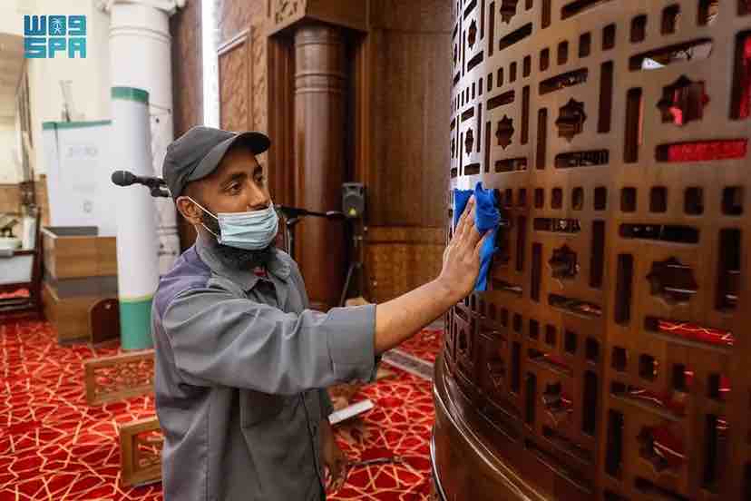 “الشؤون الإسلامية” بالمدينة تستكمل تهيئة 969 جامعًا ومصلى لصلاة عيد الفطر المبارك