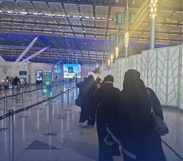 أربع رحلات إلى النور… كيان تختتم برنامج العمرة لمستفيداتها في رمضان