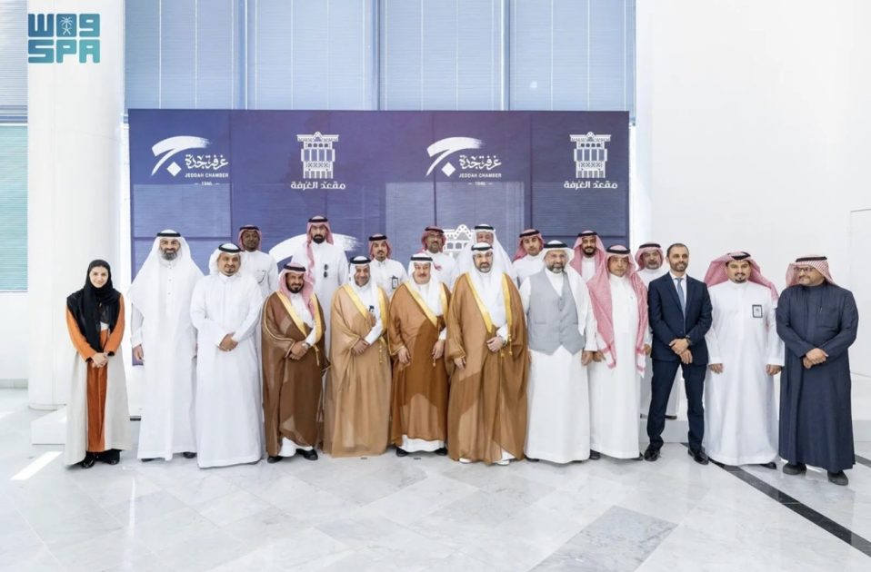 رئيس الهيئة العامة للنقل يلتقي الناقلين والمستثمرين في جدة لبحث تحديات القطاع وفرص تطويره