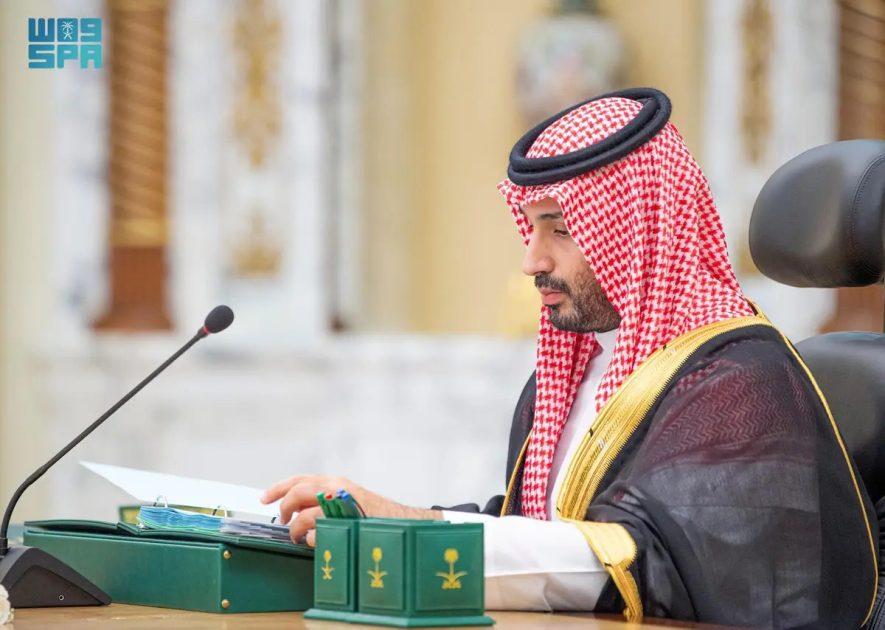 سمو ولي العهد يرأس جلسة مجلس الوزراء في جدة