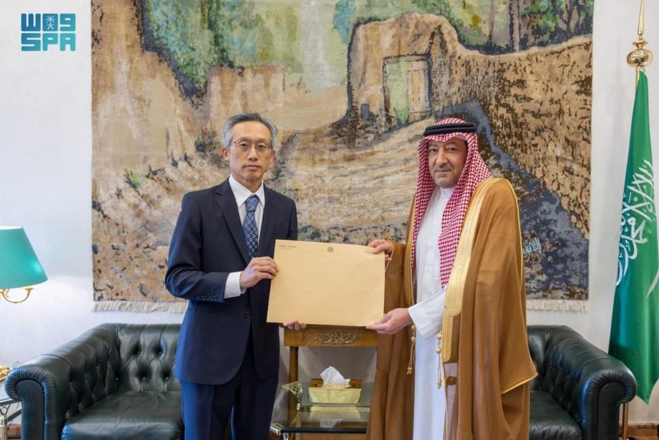 سمو ولي العهد يتلقى رسالة خطية من رئيسة وزراء اليابان