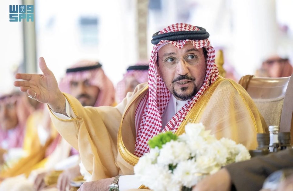 أمير منطقة القصيم يرعى حفل سباق “كأس الدرعية” ويُتوّج الفائزين بميدان الملك سعود للفروسية