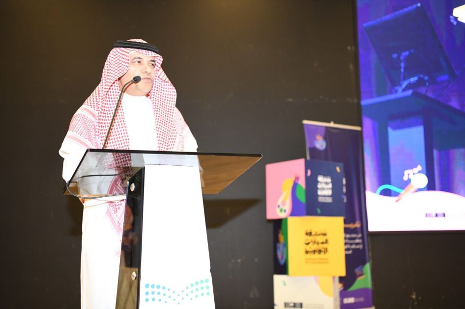 تعليم مكة يكرم الطلبة الفائزين في مسابقة المهارات الثقافية