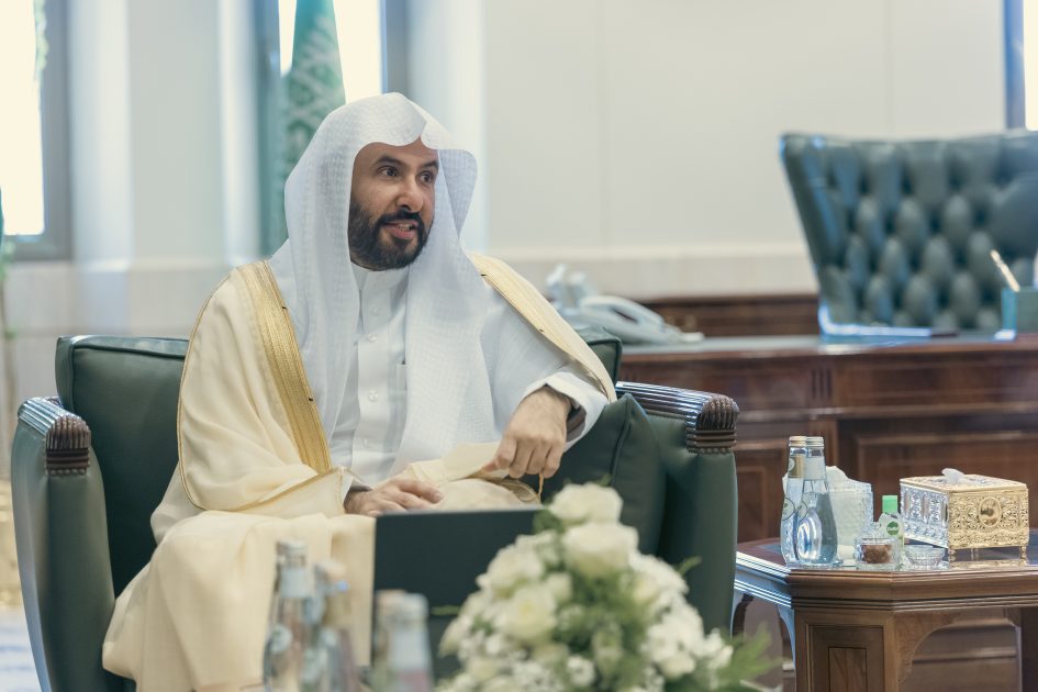 وزير العدل يدشّن النموذج المركزي لتطوير أعمال المحاكم العامة