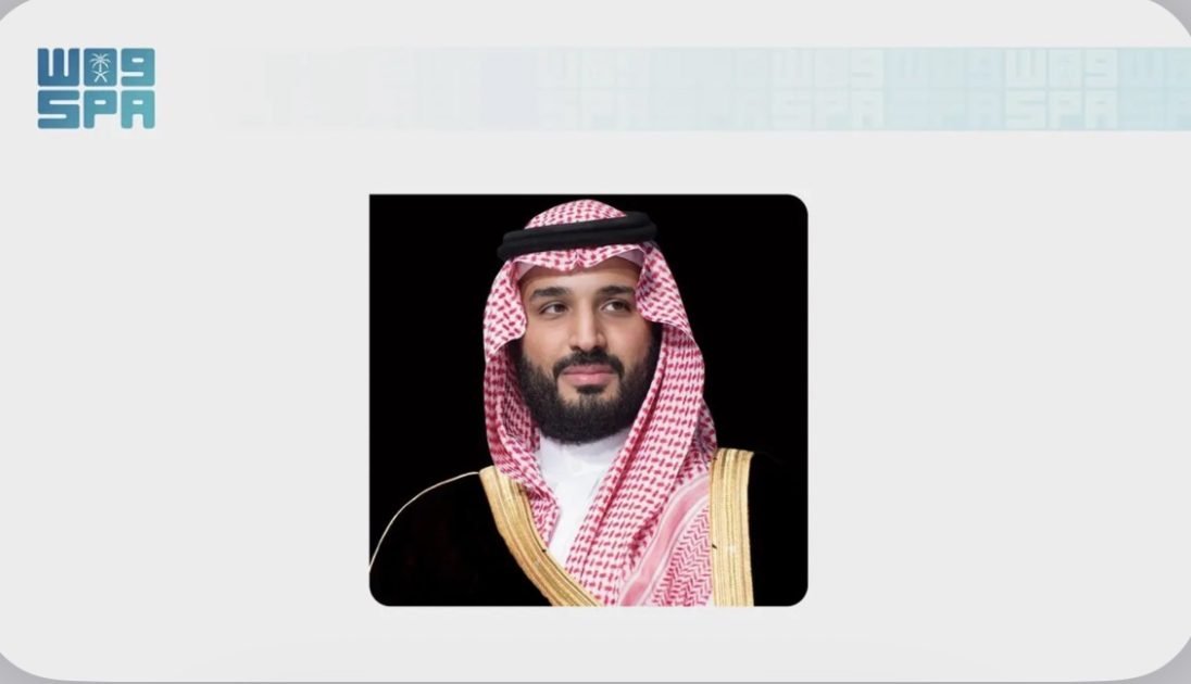 سمو ولي العهد يُجري اتصالًا هاتفيًا بملك البحرين