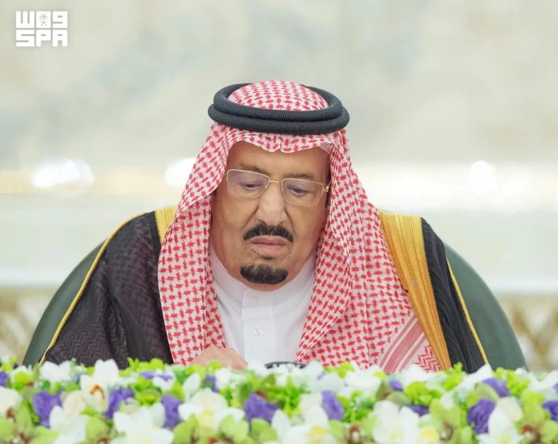 خادم الحرمين الشريفين يهنئ ملك المملكة المغربية بذكرى يوم الشباب المجيد لبلاده