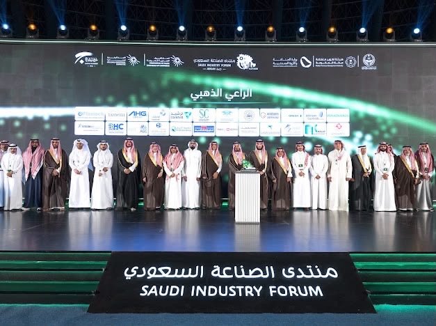 أمير منطقة مكة المكرمة يرعى حفل افتتاح منتدى الصناعة السعودي “SIF 2026” بجدة