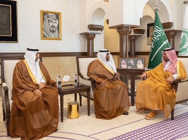 سمو نائب أمير منطقة مكة المكرمة يستقبل مدير عام فرع هيئة الهلال الأحمر السعودي بالمنطقة